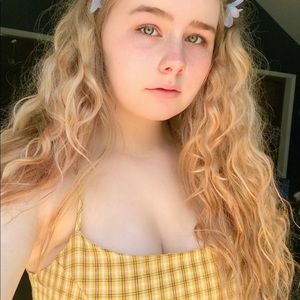 Meet your Posher, Belle